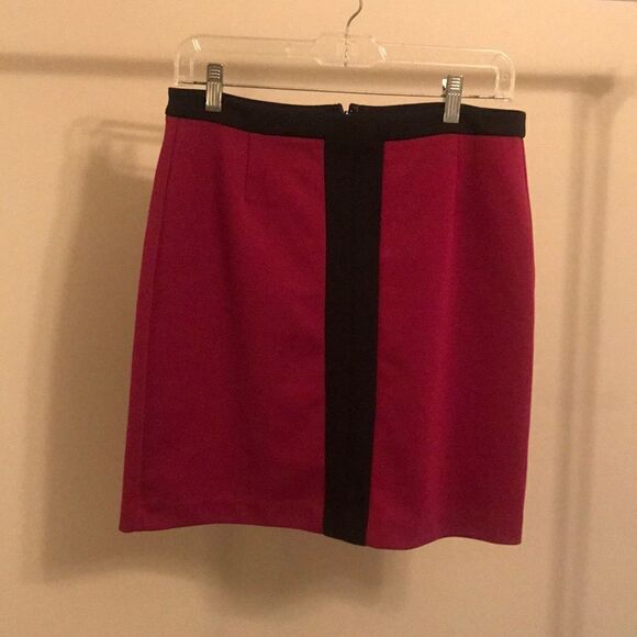 laundry by Shelli Segal Maroon and Black Skirt - 6 - Picture 1 of 7